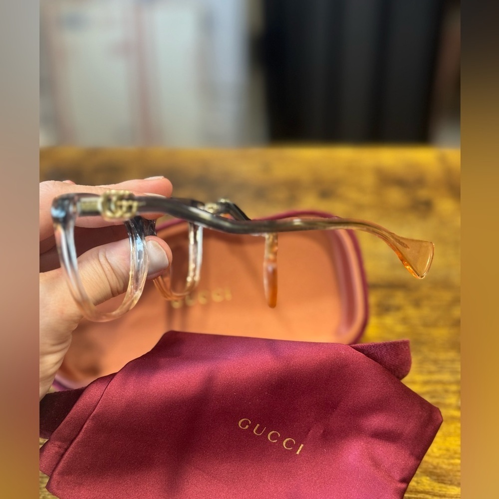 Gucci Transparent Eyewear with Burgundy Case - Picture 3 of 6